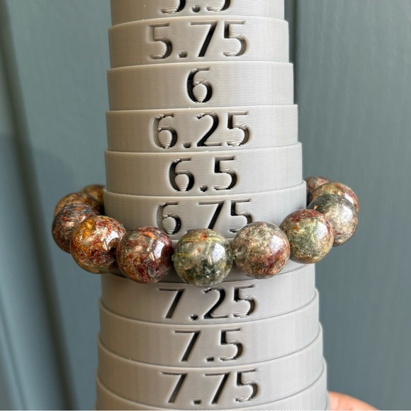 Garden Quartz Lodolite Crystal Bracelet 13mm - Picture 6 of 10